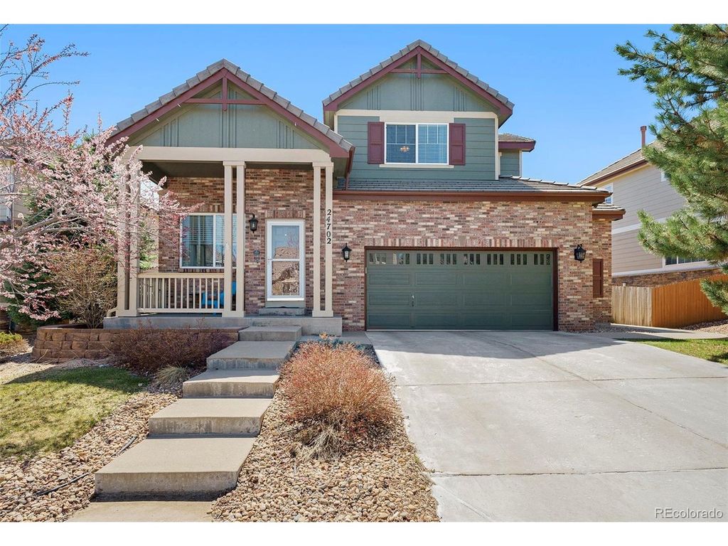 24702 E Hoover Pl, Aurora, CO 80016