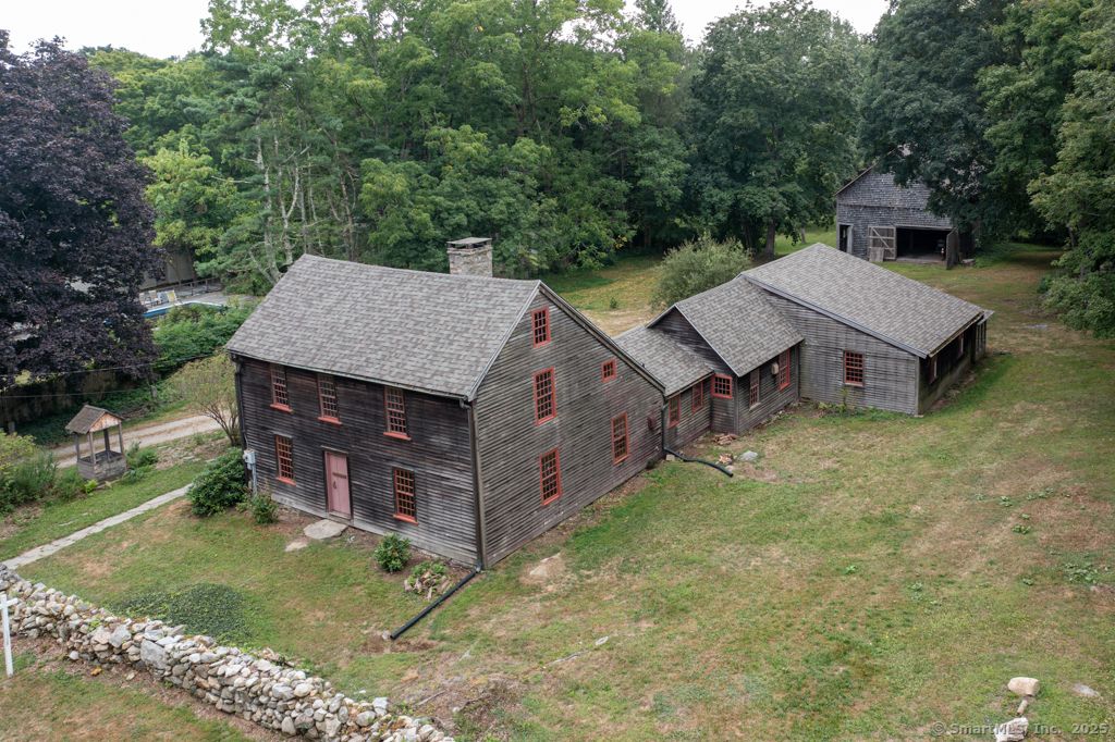 131 Cow Hill Road, Clinton, CT 06413