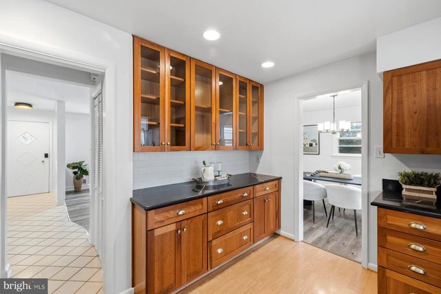 6424 VALE ST, Alexandria, VA 22312