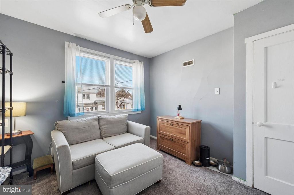 Image 11 of property listing at 57 BENSON DR, Glenolden, PA 19036