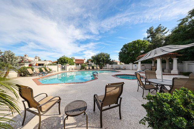 6249 N 78th Street 50, Scottsdale, AZ 85250