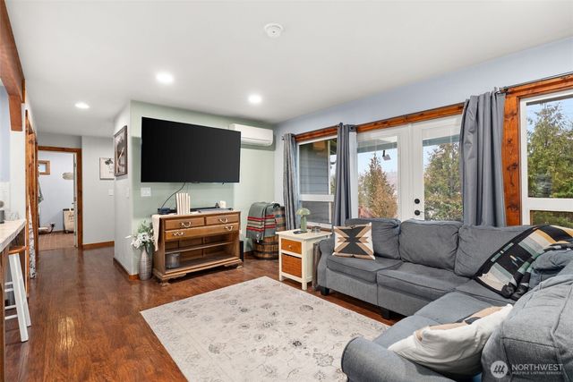 120 E Willey Lane, Shelton, WA 98584