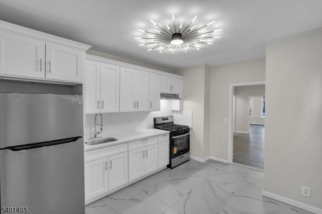 537 N Grove St, East Orange City, NJ 07017