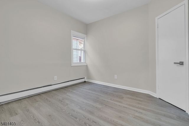 537 N Grove St, East Orange City, NJ 07017