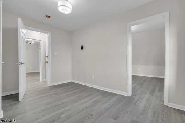 537 N Grove St, East Orange City, NJ 07017