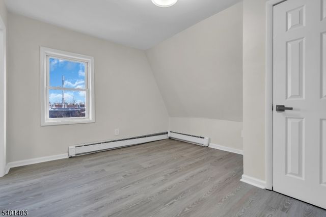 537 N Grove St, East Orange City, NJ 07017