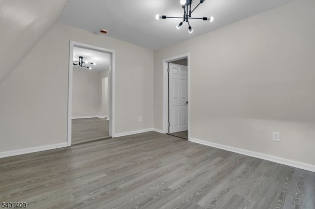 537 N Grove St, East Orange City, NJ 07017