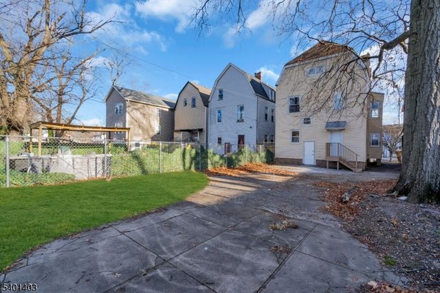 537 N Grove St, East Orange City, NJ 07017