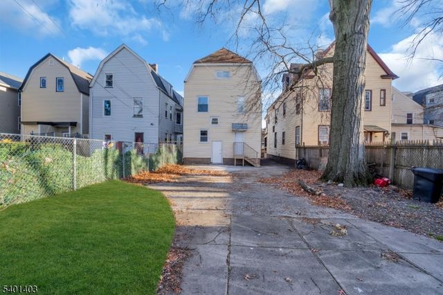 537 N Grove St, East Orange City, NJ 07017