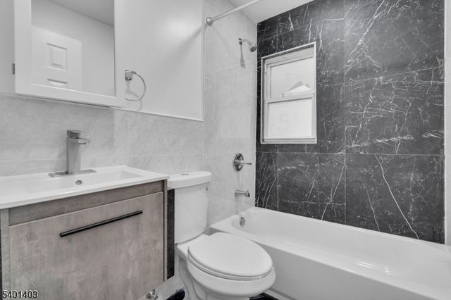 537 N Grove St, East Orange City, NJ 07017