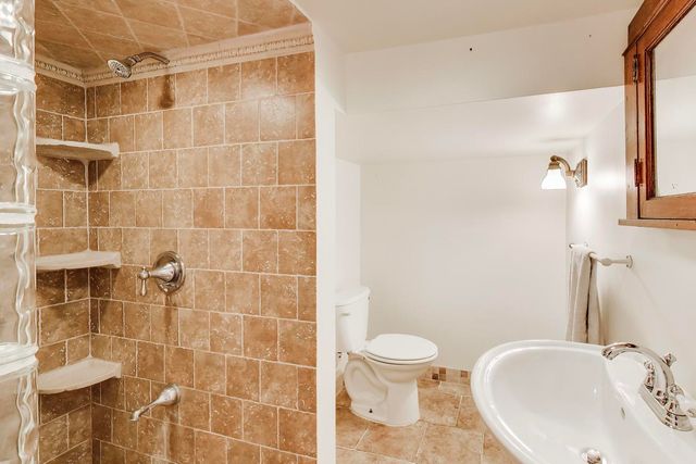 256 Blackhawk Road, Riverside, IL 60546