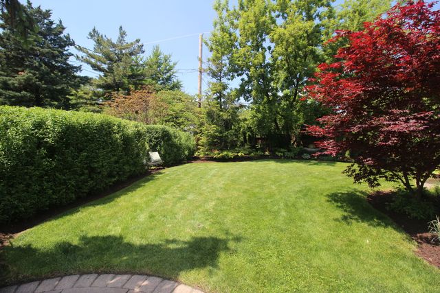 256 Blackhawk Road, Riverside, IL 60546