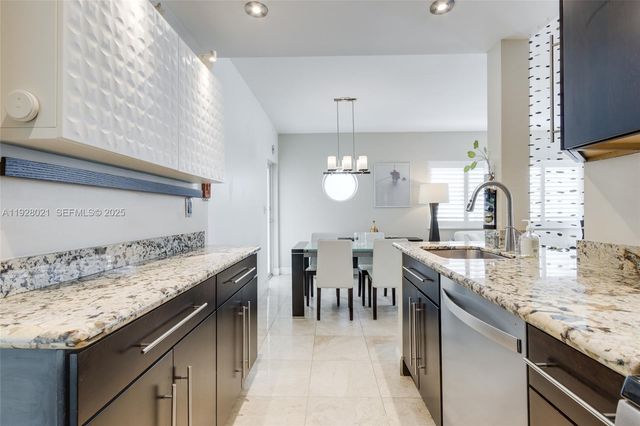 1110 Venetian Way 1A, Miami, FL 33139