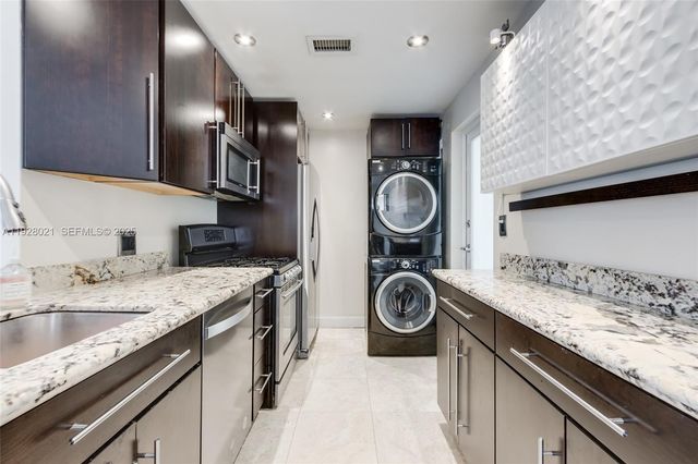 1110 Venetian Way 1A, Miami, FL 33139