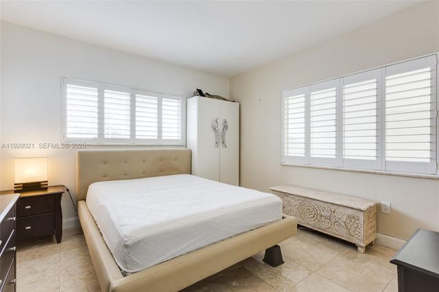 1110 Venetian Way 1A, Miami, FL 33139