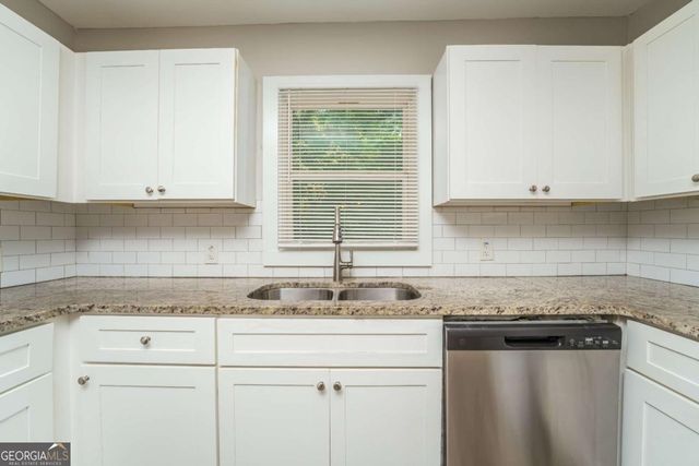 1174 Dolphin Drive SW, Atlanta, GA 30311