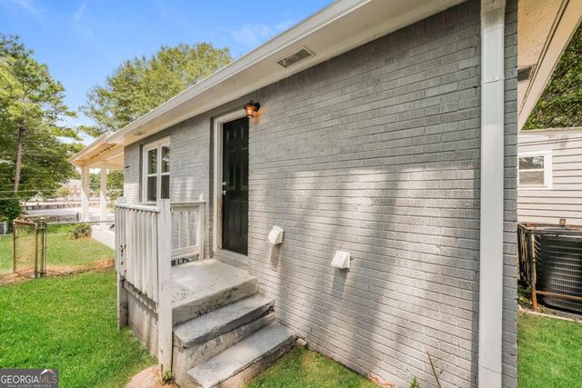 1174 Dolphin Drive SW, Atlanta, GA 30311