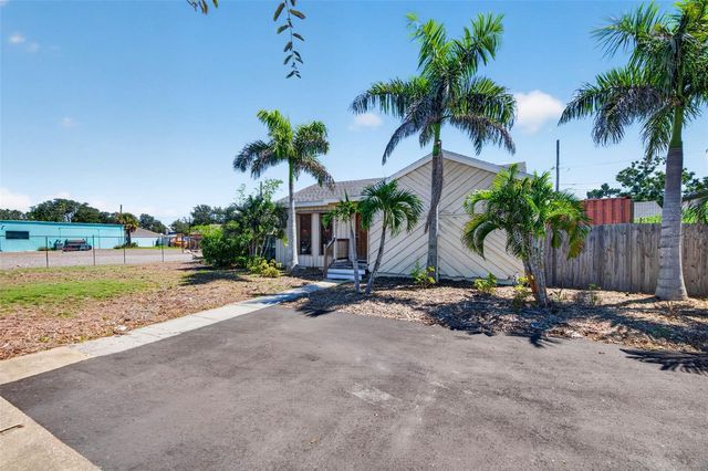 1000 49TH STREET S, St Petersburg, FL 33707