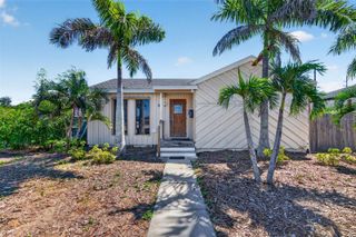 1000 49TH STREET S, St Petersburg, FL 33707