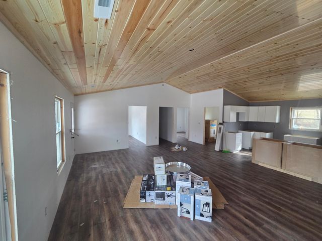 00 Peeled Oak, Owingsville, KY 40360