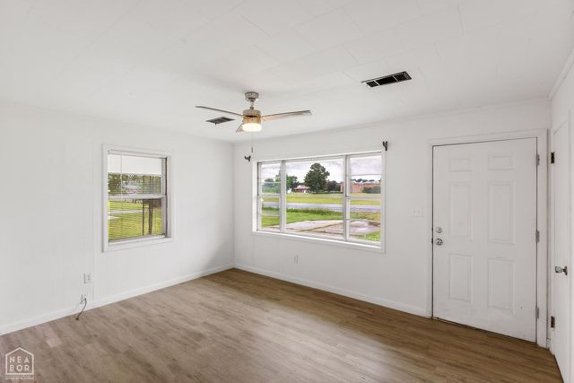 1306 W Main Street, Walnut Ridge, AR 72476