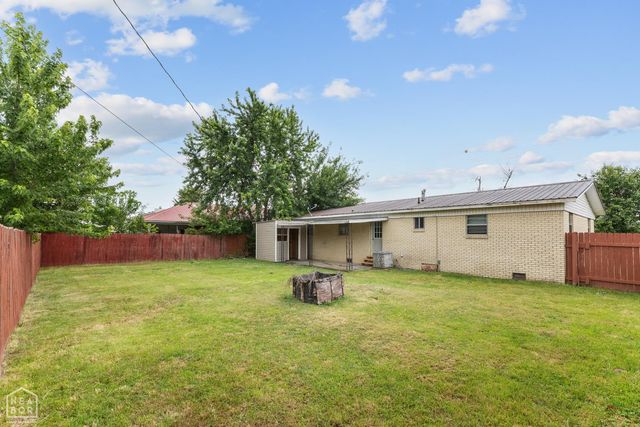 1306 W Main Street, Walnut Ridge, AR 72476