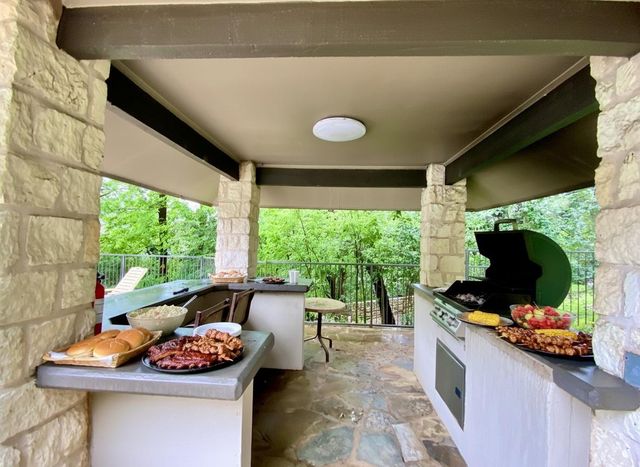 6000 Shepherd Mountain CV 315, Austin, TX 78730