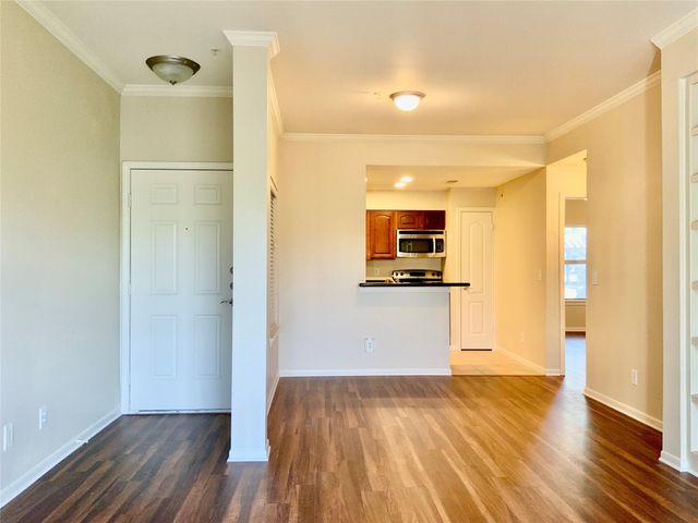 6000 Shepherd Mountain CV 315, Austin, TX 78730