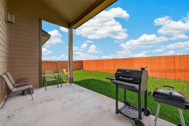 1914 Walnut Green Circle, Rosenberg, TX 77471