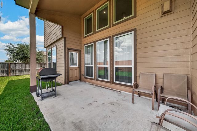 1914 Walnut Green Circle, Rosenberg, TX 77471