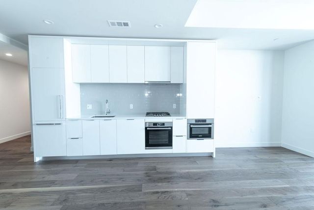 44 East Ave 3804, Austin, TX 78701
