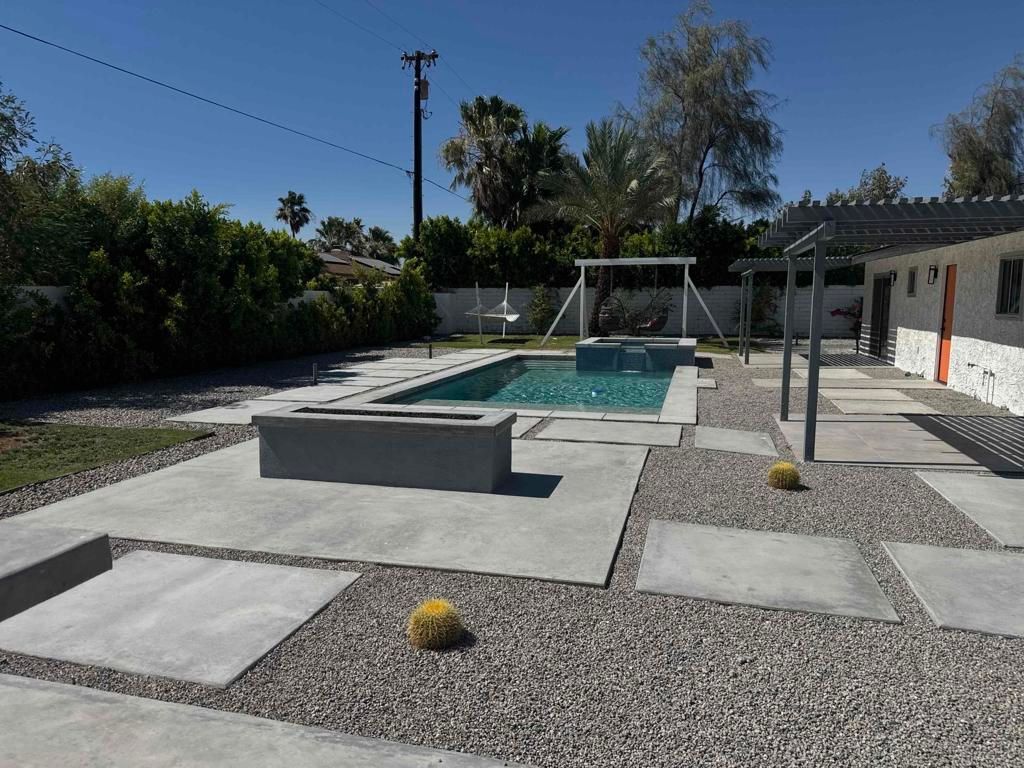 2175 N Sandra Road, Palm Springs, CA 92262