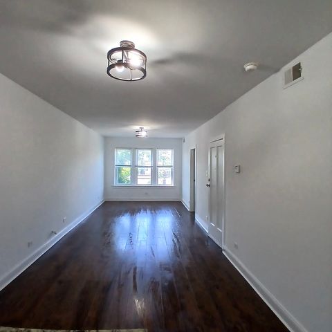 4876 W Armitage Avenue 3F, Chicago, IL 60639