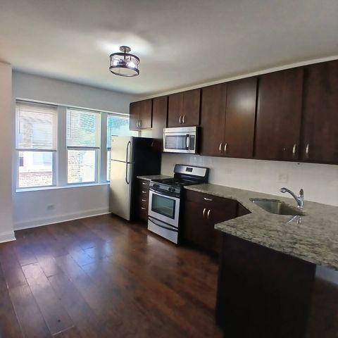 4876 W Armitage Avenue 3F, Chicago, IL 60639