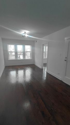 4876 W Armitage Avenue 3F, Chicago, IL 60639