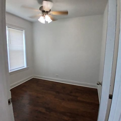 4876 W Armitage Avenue 3F, Chicago, IL 60639