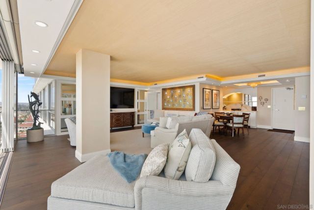 1710 Avenida del Mundo 1501, Coronado, CA 92118