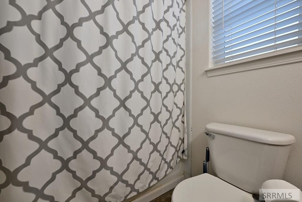 Image 14 of property listing at 2054 Meppen Drive, Idaho Falls, ID 83401