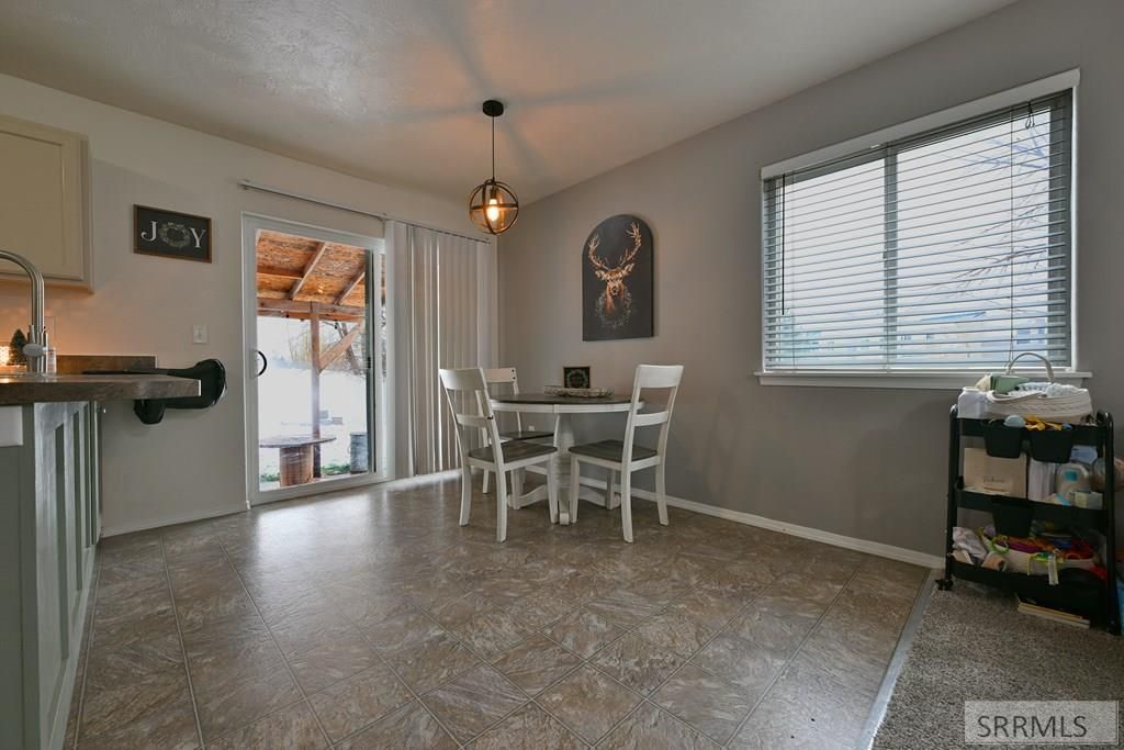 Image 3 of property listing at 2054 Meppen Drive, Idaho Falls, ID 83401