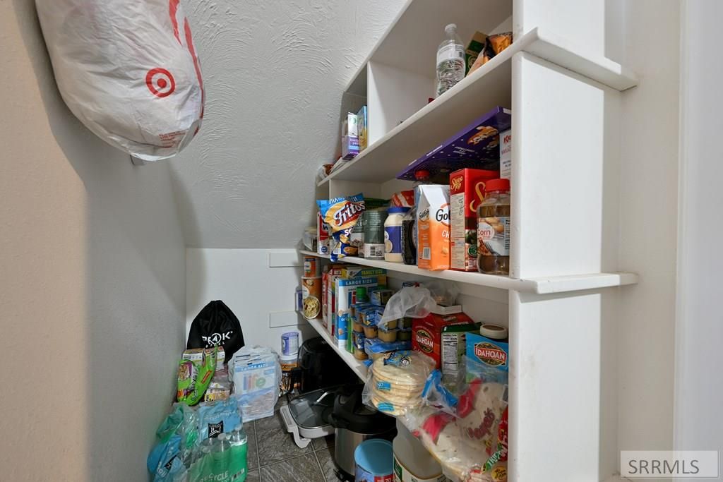 Image 5 of property listing at 2054 Meppen Drive, Idaho Falls, ID 83401