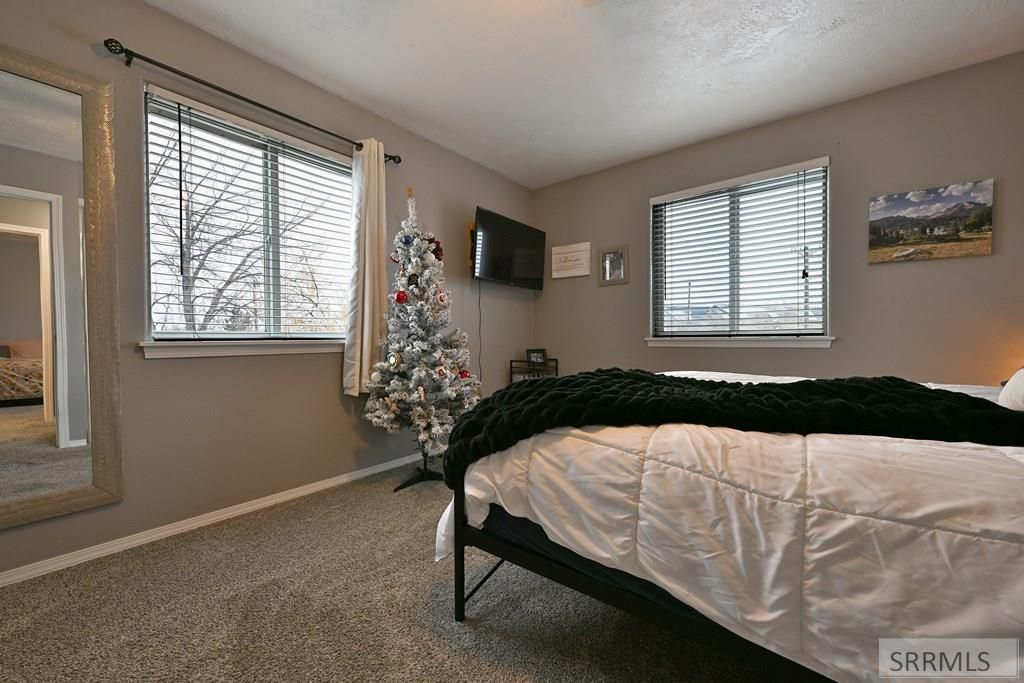 Image 9 of property listing at 2054 Meppen Drive, Idaho Falls, ID 83401