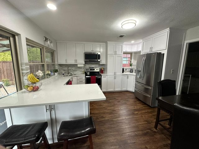 1803 Redbud Circle, Carrollton, TX 75006