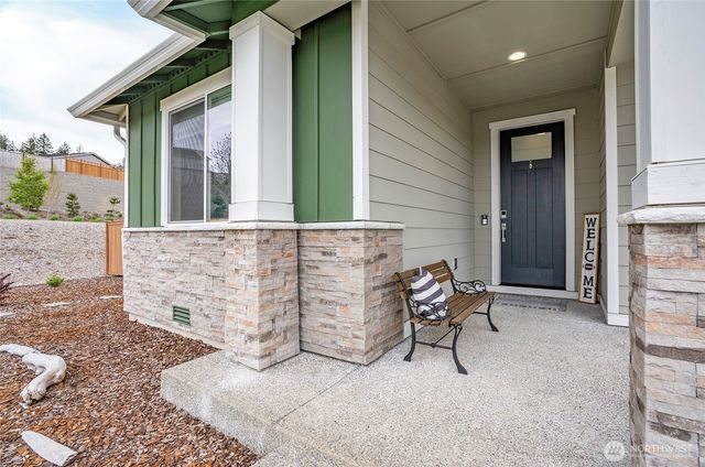 3843 SW Sylvia Court, Port Orchard, WA 98367