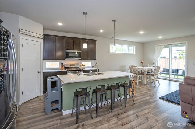 3843 SW Sylvia Court, Port Orchard, WA 98367