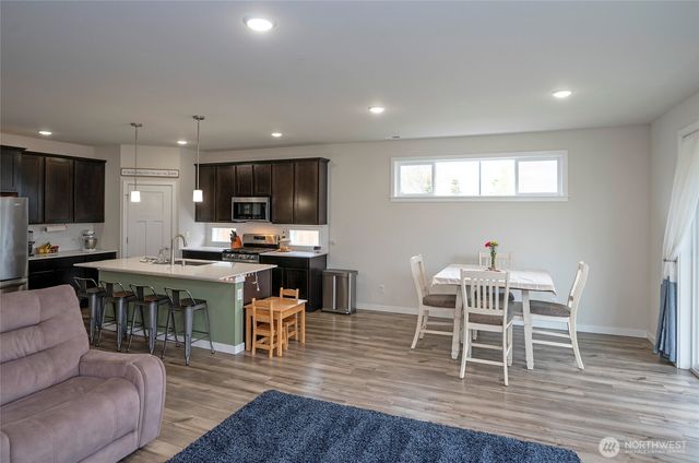 3843 SW Sylvia Court, Port Orchard, WA 98367