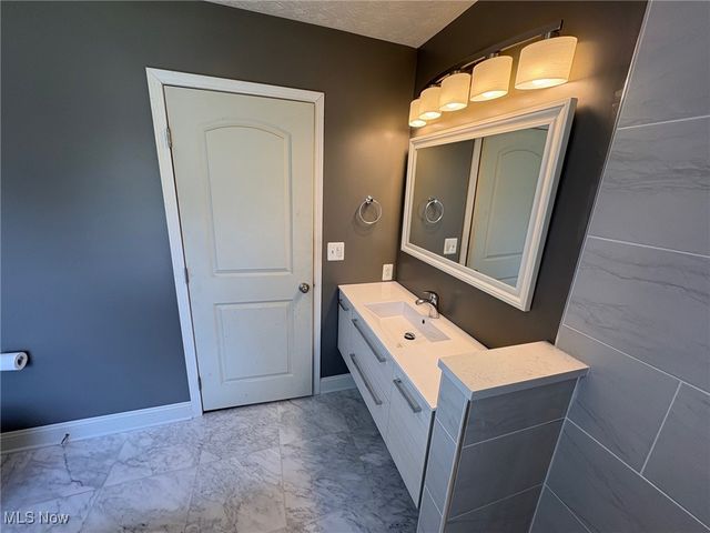 1285 Hadcock Road, Brunswick, OH 44212