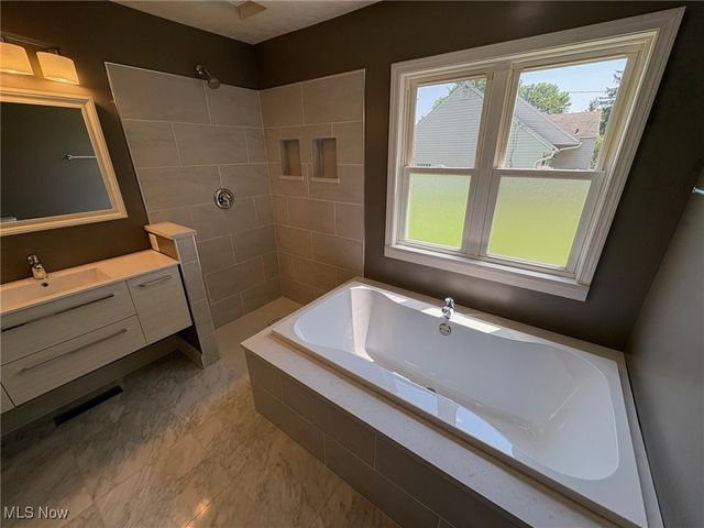 1285 Hadcock Road, Brunswick, OH 44212