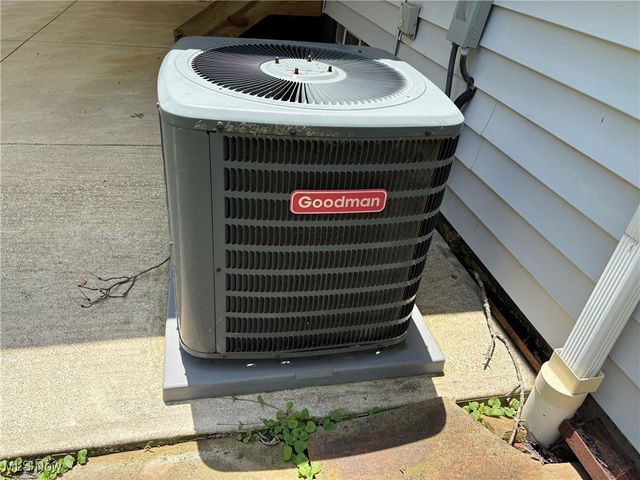 1285 Hadcock Road, Brunswick, OH 44212