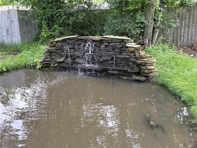 1285 Hadcock Road, Brunswick, OH 44212