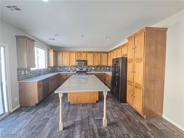 6505 Setting Moon Street, North Las Vegas, NV 89084